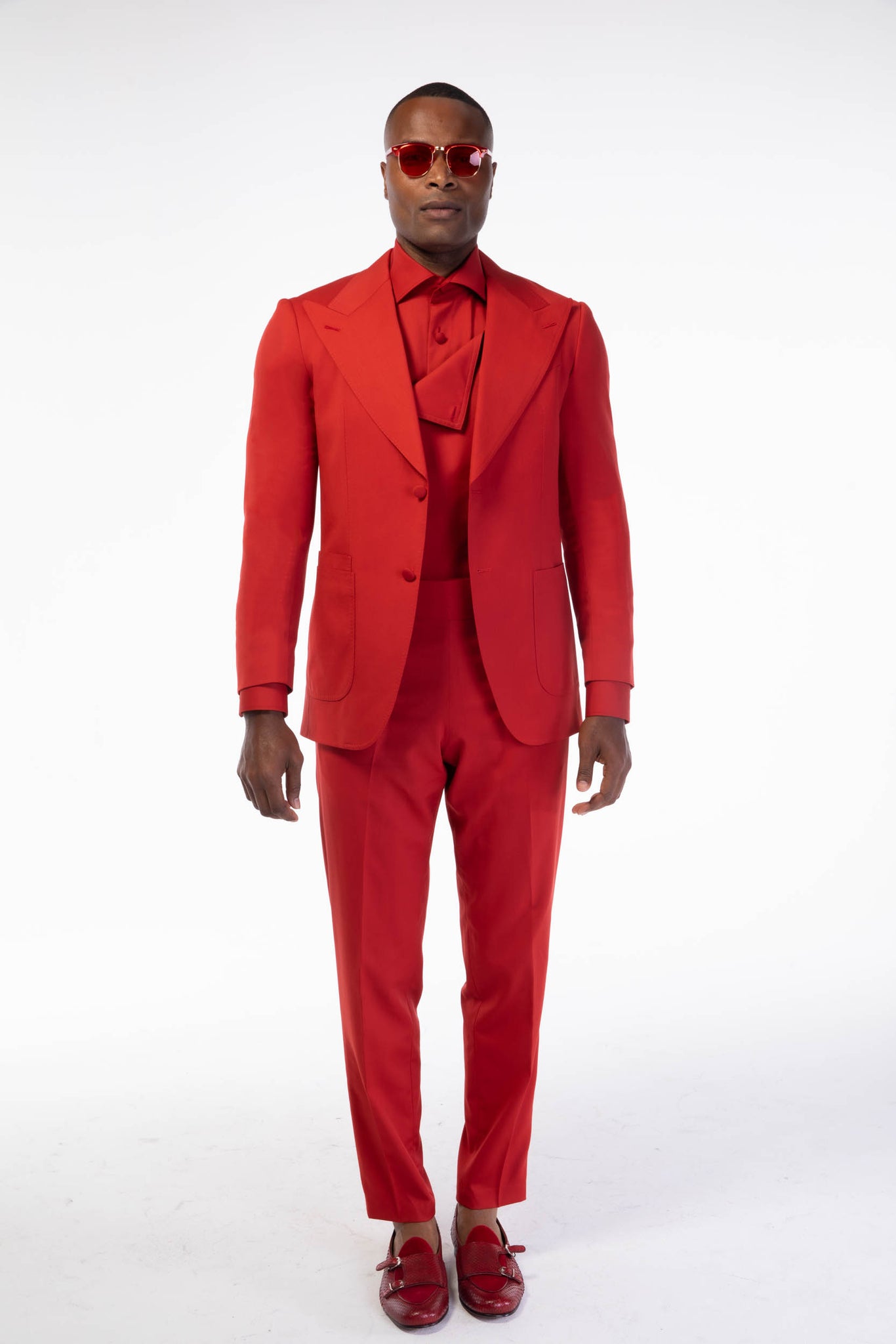 RED BUTTON DELUXE SIGNATURE TWO PIECE SUIT