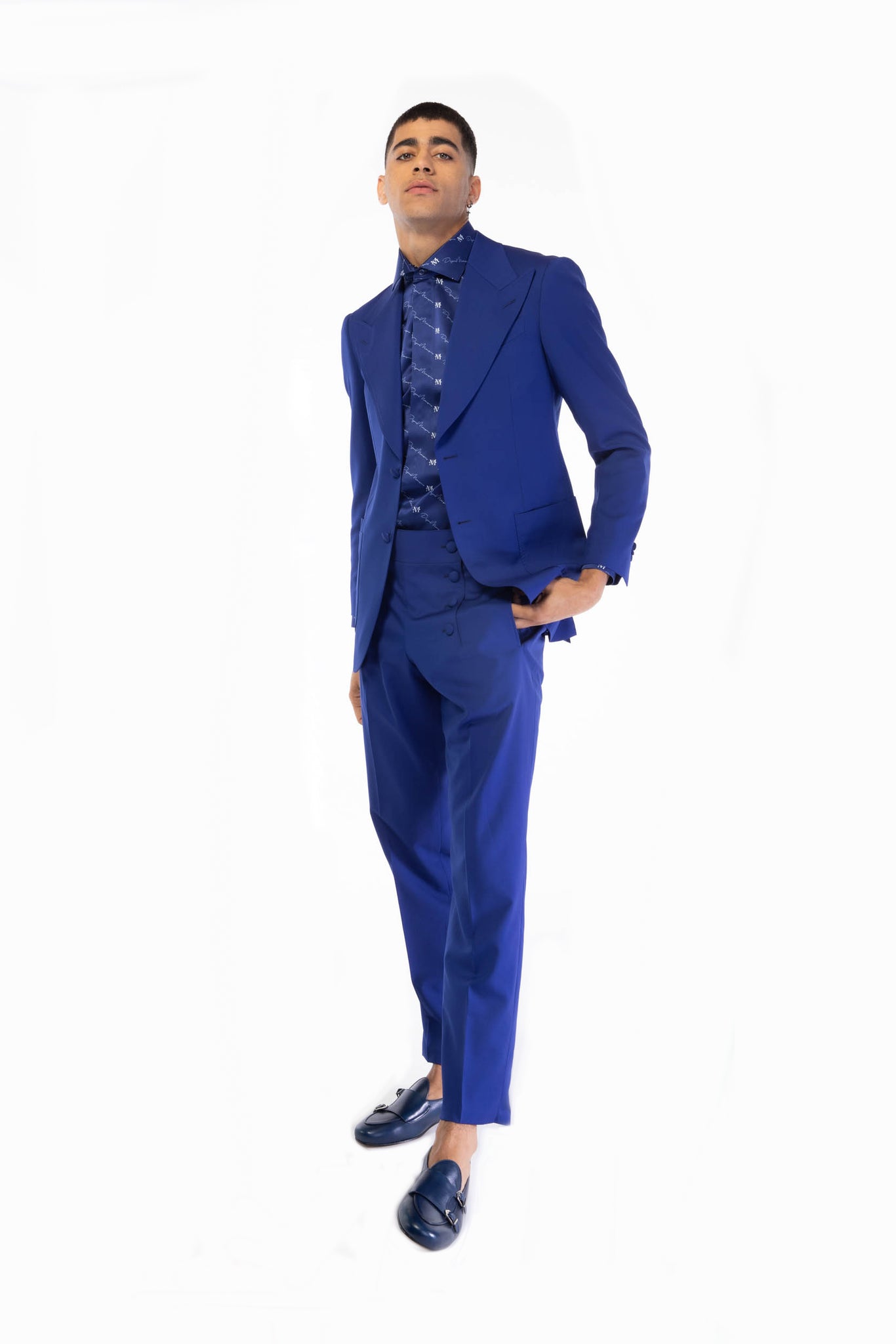 NAVY BUTTON DELUXE SIGNATURE TWO PIECE SUIT