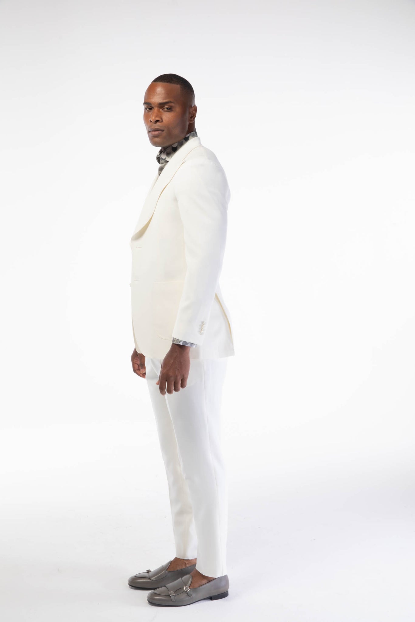 OFF WHITE SIGNATURE TWO PIECE SUIT – DEJONMARQUIS.COM OFF WHITE SIGNATURE TWO PIECE SUIT – DEJONMARQUIS.COM