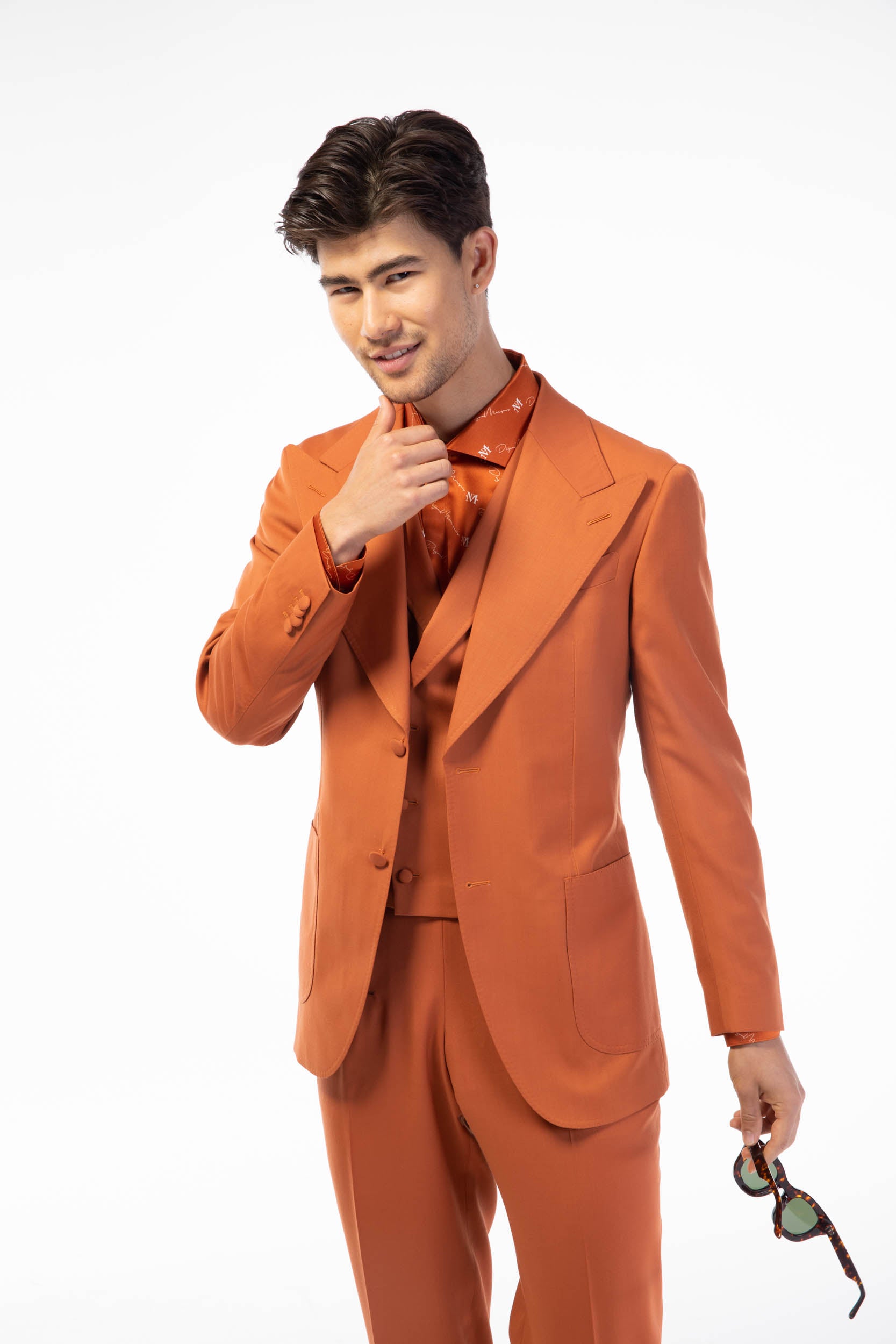 RED BUTTON DELUXE SIGNATURE TWO PIECE SUIT –