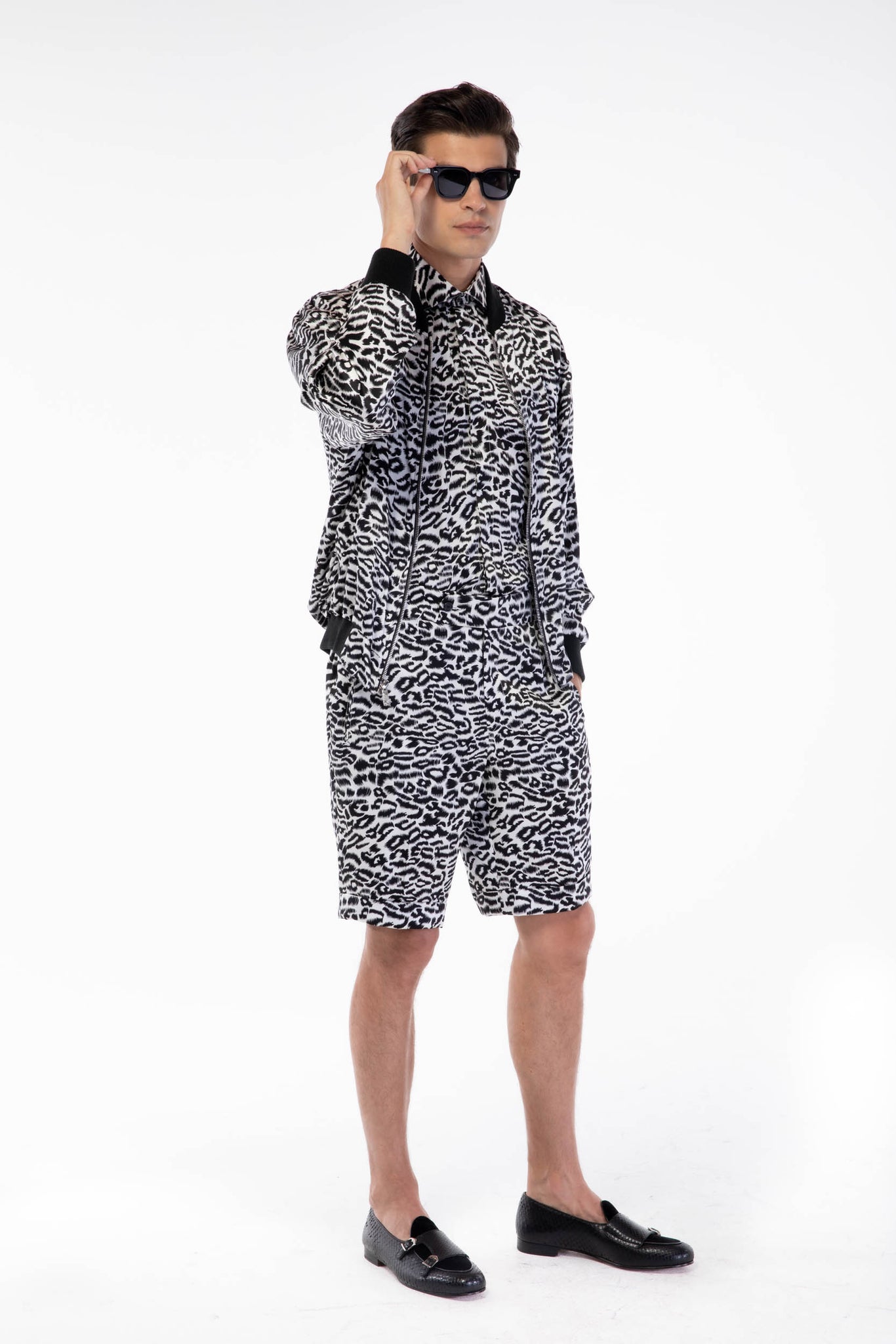 Wildlife Black,White Leopard Silk Set