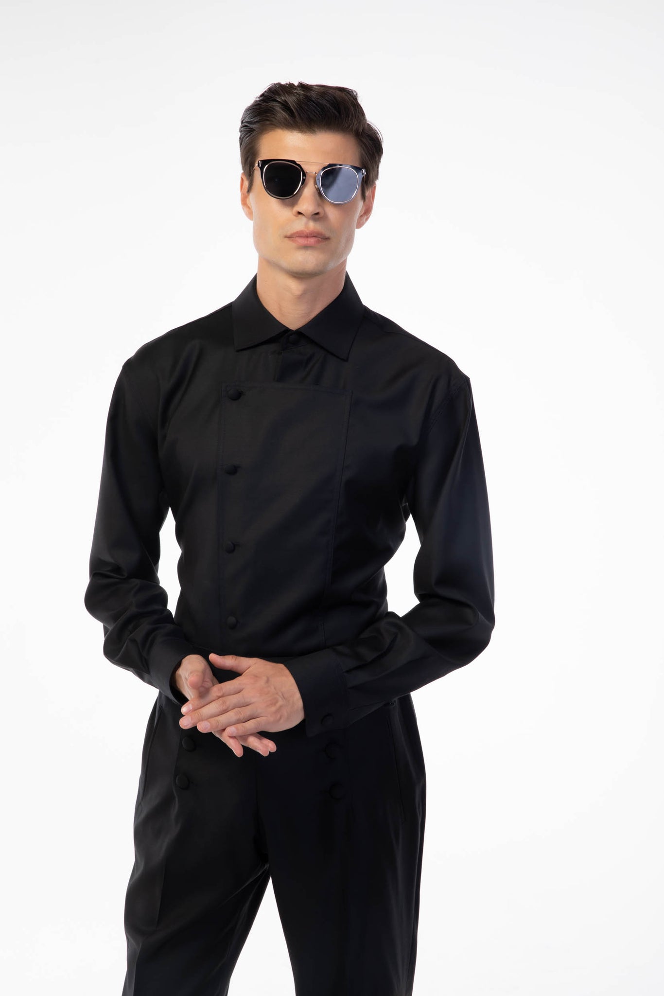 BLACK BUTTON DELUXE SIGNATURE LONG SLEEVE SHIRT