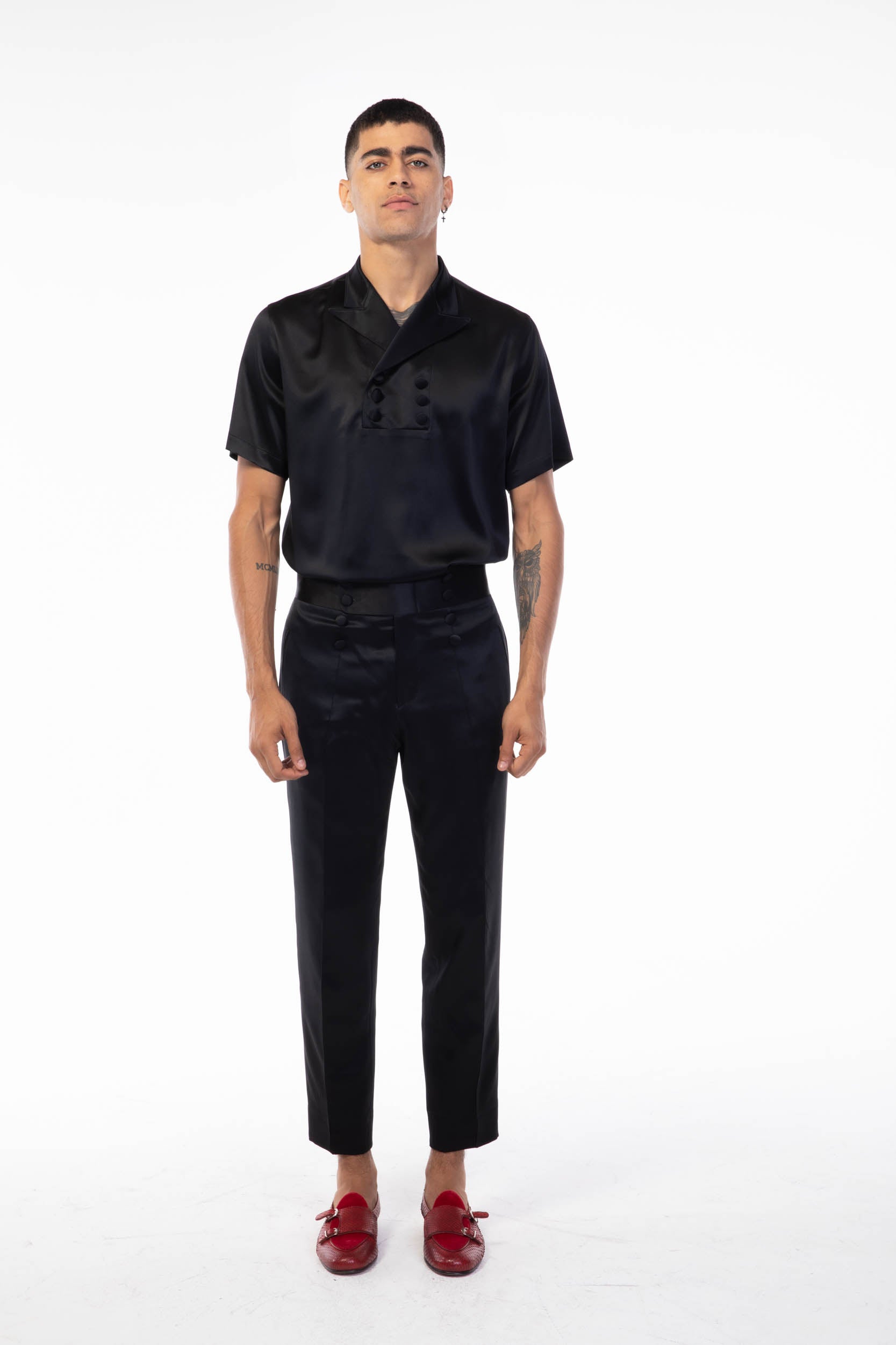 BLACK SILK SIGNATURE 6 BUTTON POLO SHORT SLEEVE SHIRT AND PANTS DEJONMARQUIS.COM BLACK SILK SIGNATURE 6 BUTTON POLO SHORT SLEEVE SHIRT AND PANTS DEJONMARQUIS.COM